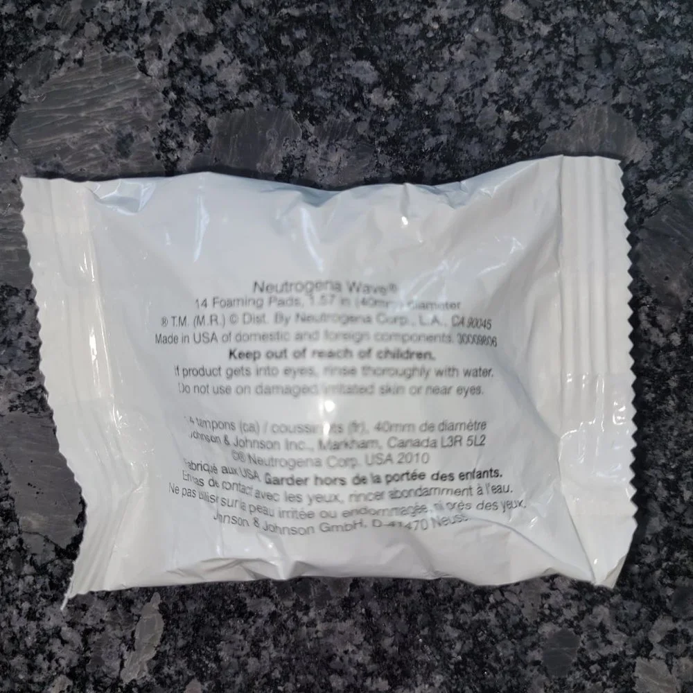 1 Pack Neutrogena Wave Deep Foaming Pads Refills Microdermabrasion Clean… - Picture 2 of 9